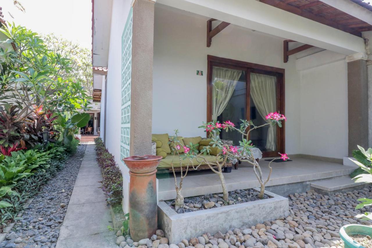 Oyo 1757 Villa Dende Lombok Exterior foto